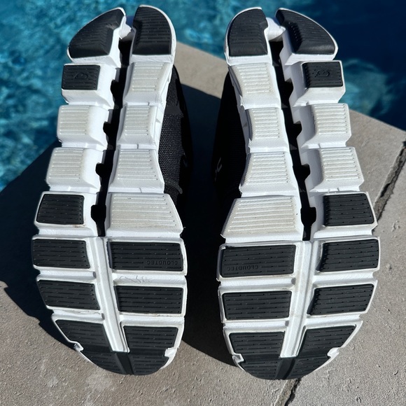 Women’s On Cloud 5 running shoes size 9.5 - Picture 5 of 7